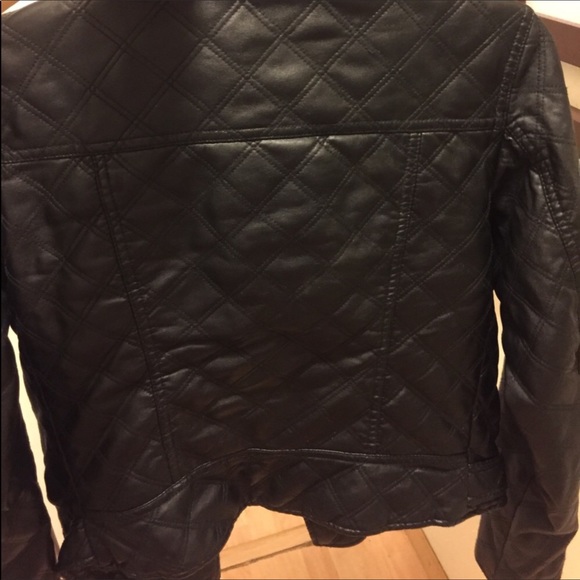Macy’s Bar III quilted vegan leather jacket - Picture 4 of 4